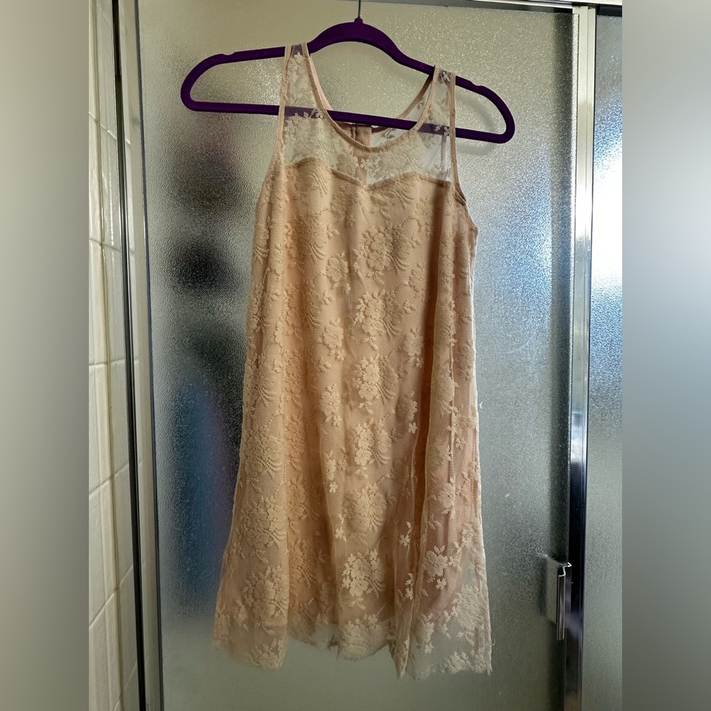 Floral Lace sweetheart dress in blush